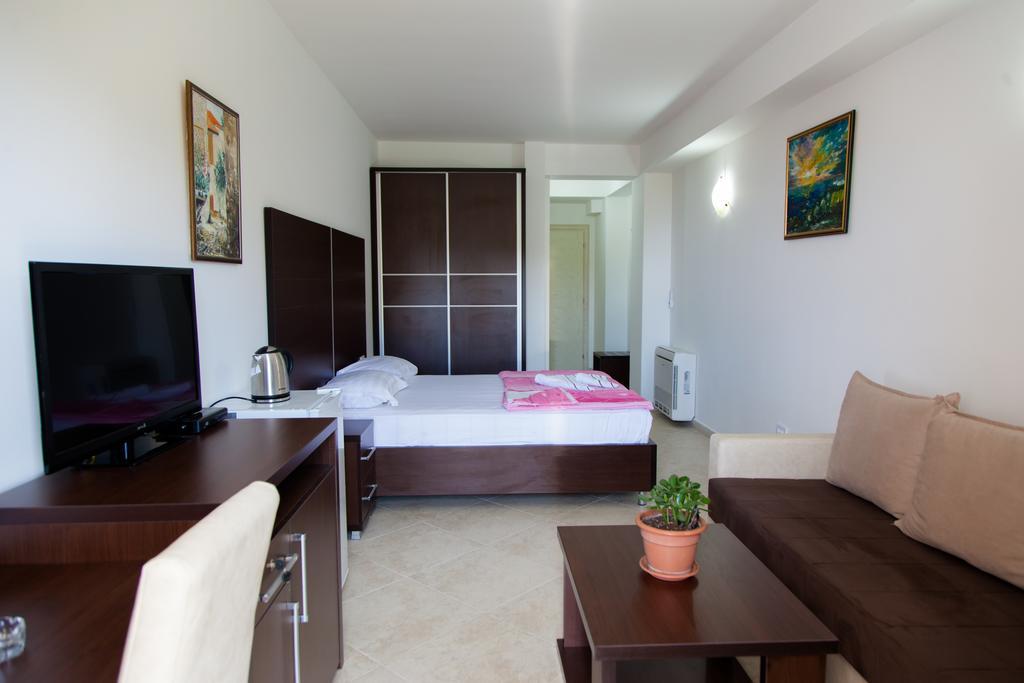 Apartments Art Ulcinj Ruang foto