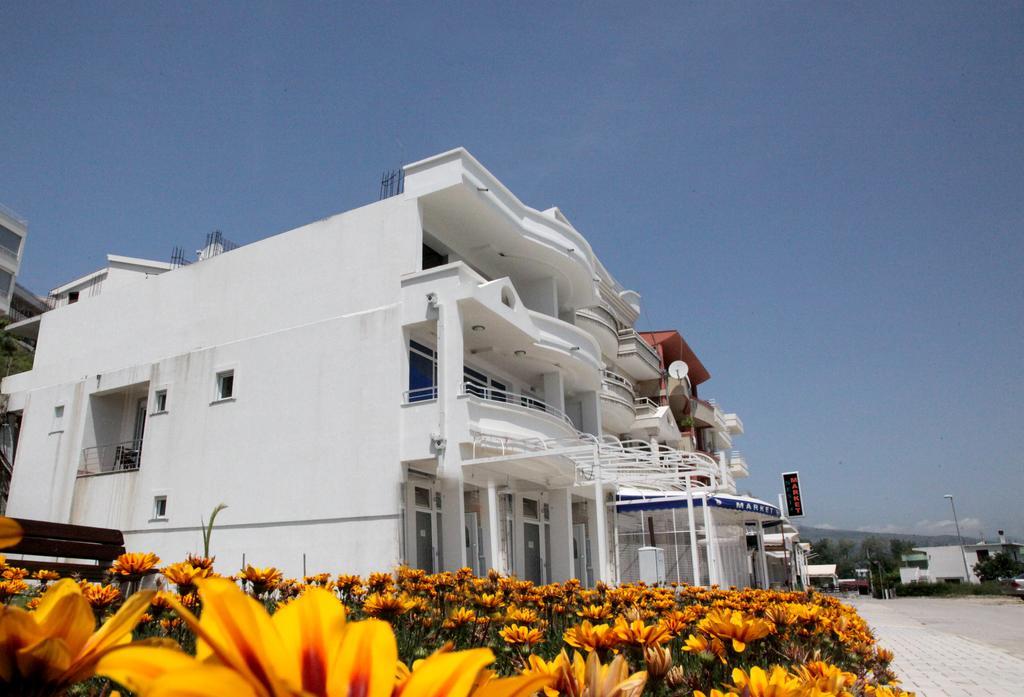 Apartments Art Ulcinj Bagian luar foto