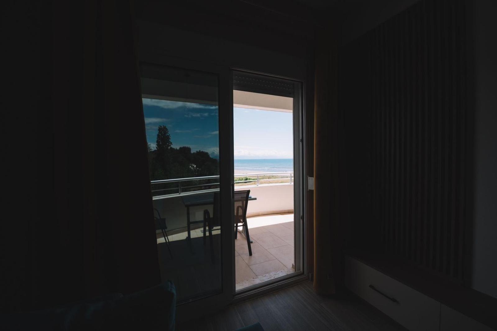 Apartments Art Ulcinj Bagian luar foto