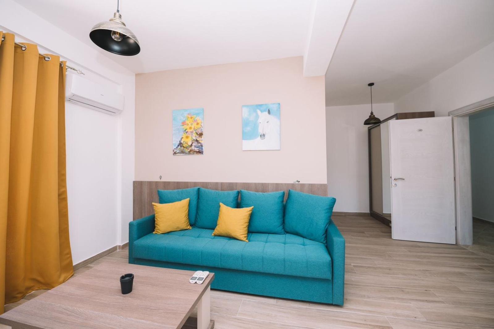 Apartments Art Ulcinj Bagian luar foto
