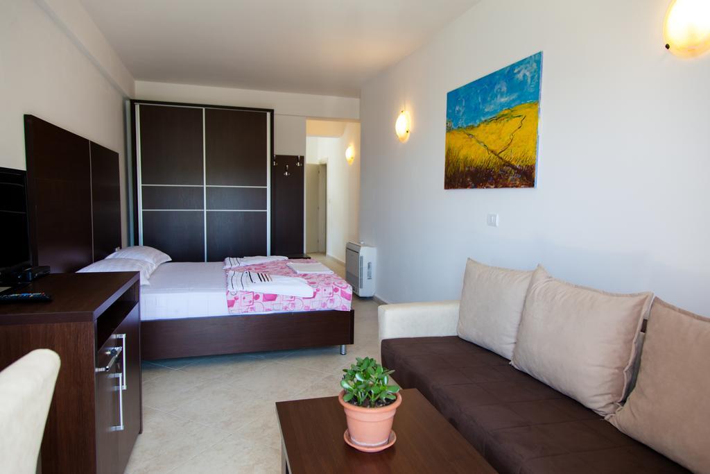 Apartments Art Ulcinj Ruang foto