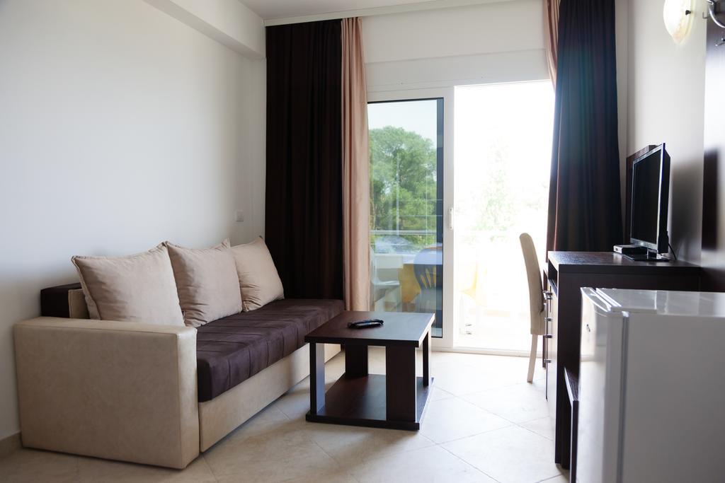 Apartments Art Ulcinj Ruang foto
