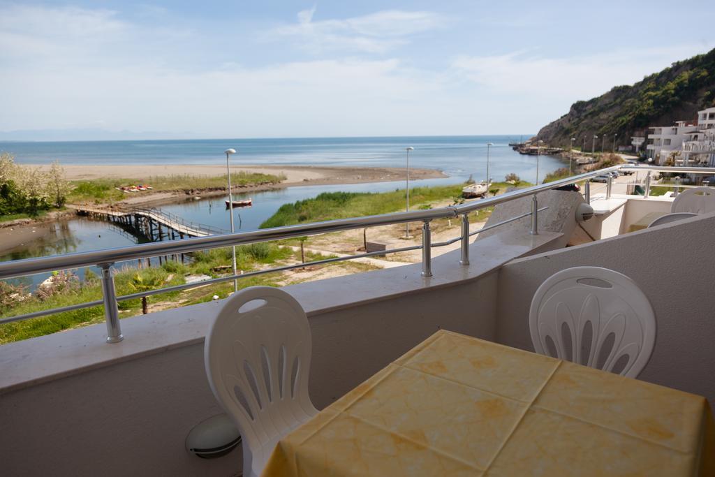 Apartments Art Ulcinj Bagian luar foto