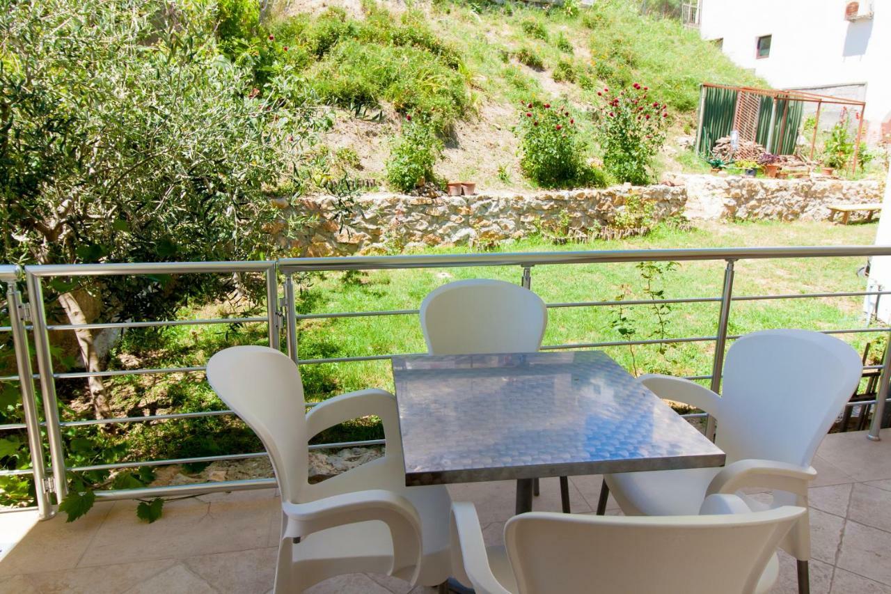 Apartments Art Ulcinj Bagian luar foto
